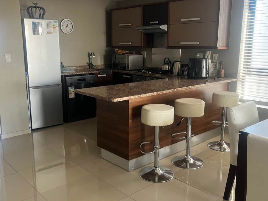 2 Bedroom Property for Sale in Bloubergrant Western Cape